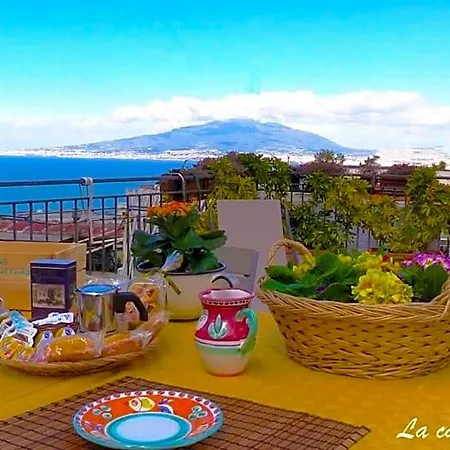 La Casa Nel Cortile Bed & Breakfast Vico Equense