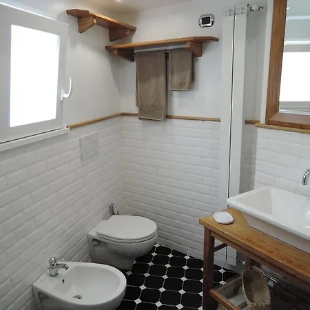 La Casa Nel Cortile Bed & Breakfast